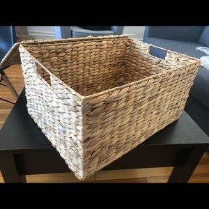 Storage Basket/Woven Bin